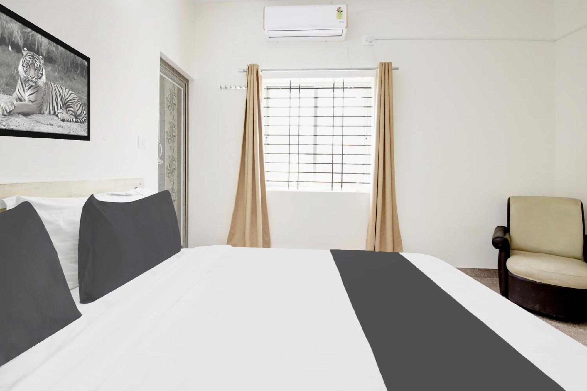 Hotel O Sri Manjunatha Deluxe Suites Μπανγκαλόρ Εξωτερικό φωτογραφία