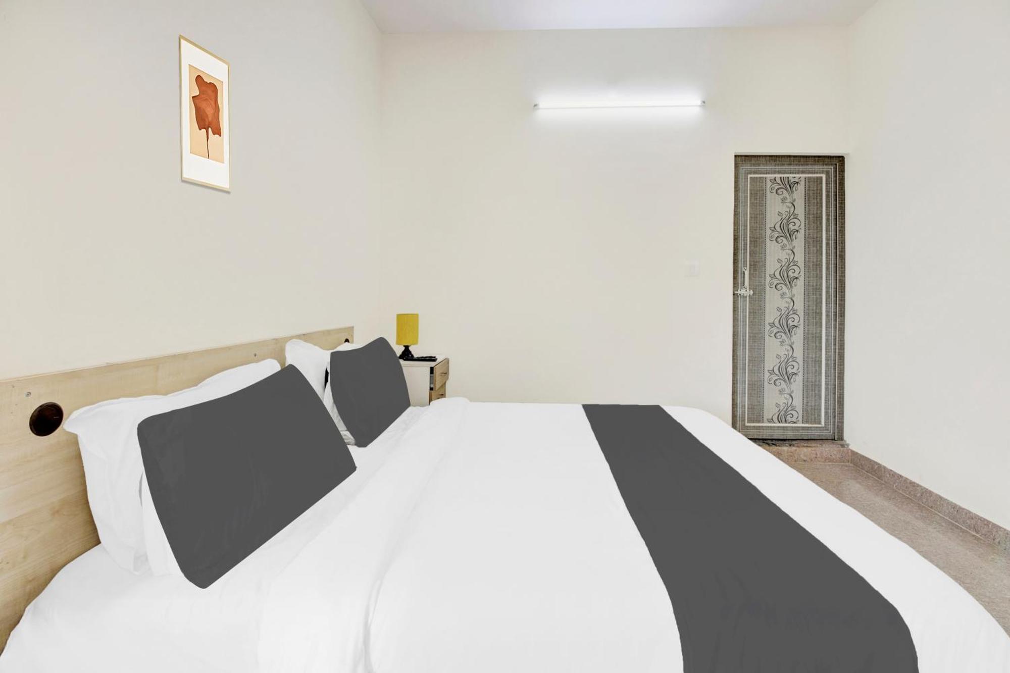 Hotel O Sri Manjunatha Deluxe Suites Μπανγκαλόρ Εξωτερικό φωτογραφία