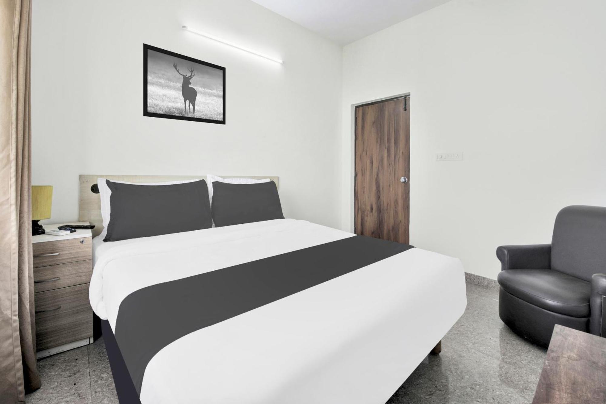 Hotel O Sri Manjunatha Deluxe Suites Μπανγκαλόρ Εξωτερικό φωτογραφία