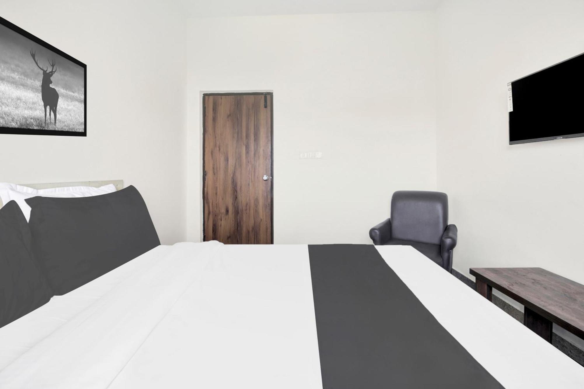 Hotel O Sri Manjunatha Deluxe Suites Μπανγκαλόρ Εξωτερικό φωτογραφία