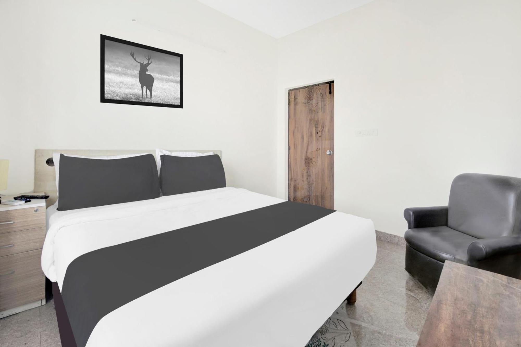 Hotel O Sri Manjunatha Deluxe Suites Μπανγκαλόρ Εξωτερικό φωτογραφία