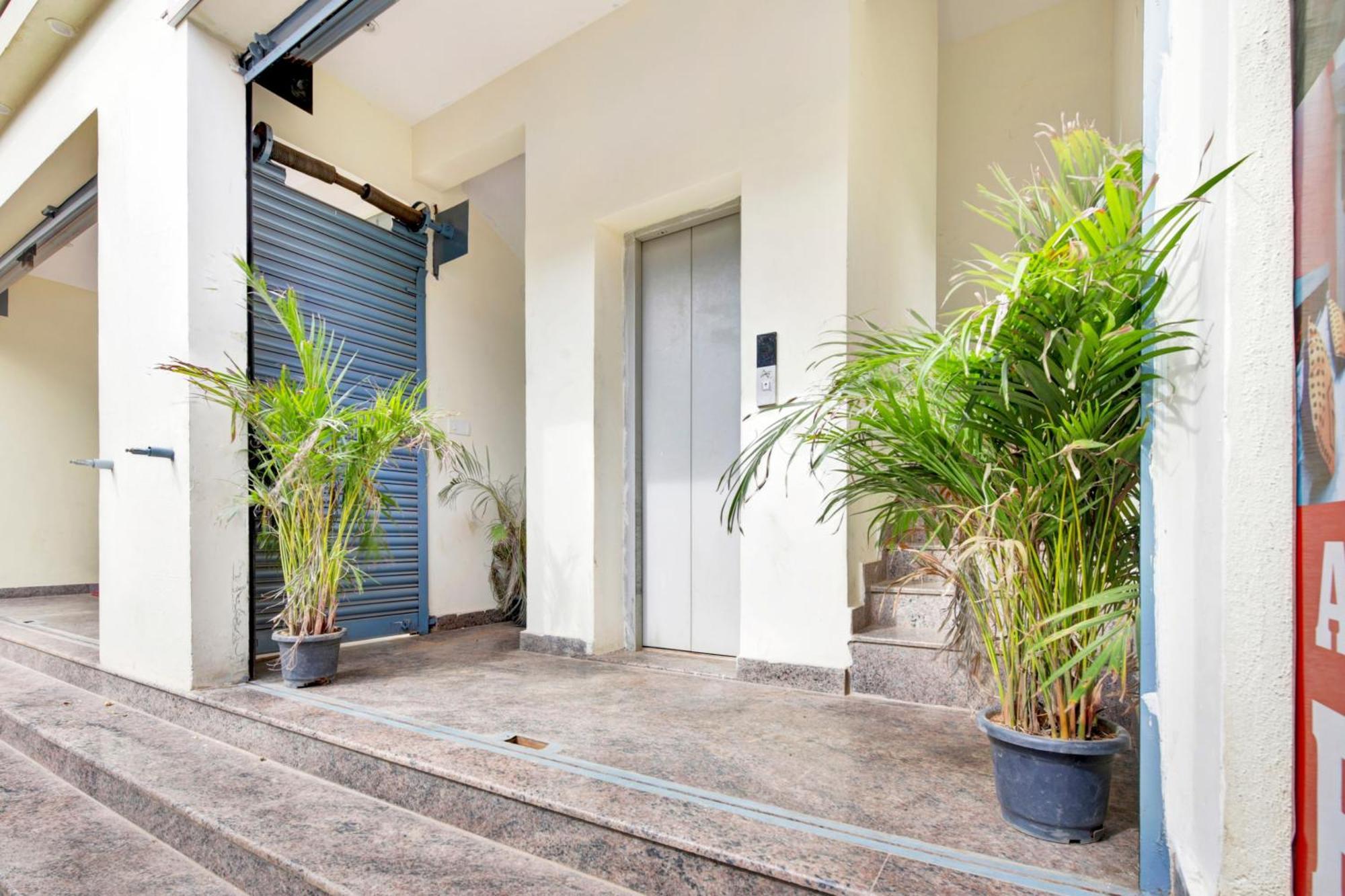 Hotel O Sri Manjunatha Deluxe Suites Μπανγκαλόρ Εξωτερικό φωτογραφία
